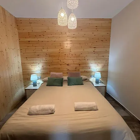 Loft Carihuela Nidos Apartmán *